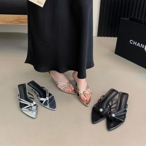 2026 Summer New Black Kitten Heel Slippers for Women French Style Square Toe Slimming One-Band Slide