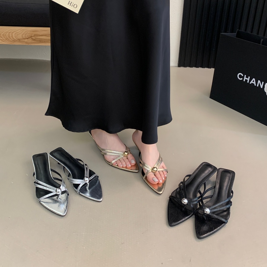 2026 Summer New Black Kitten Heel Slippers for Women French Style Square Toe Slimming One-Band Slide