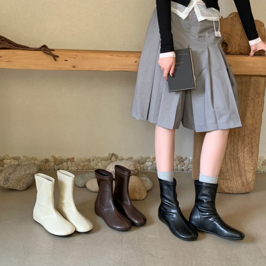 Korean Style Round Toe Stretch Boots Women Winter Inner Height Increase Short Boots Fashion Boots