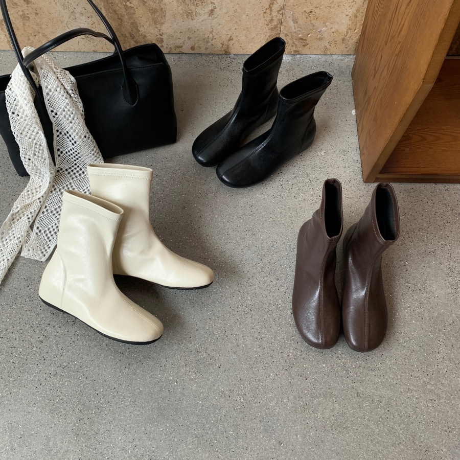 Korean Style Round Toe Stretch Boots Women Winter Inner Height Increase Short Boots Fashion Boots - Image 3