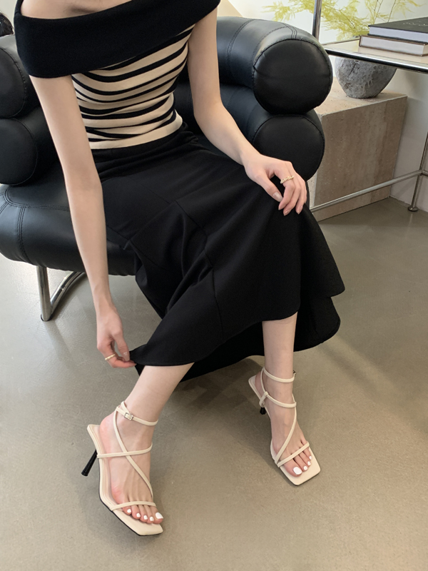 2024 Summer Korean Style Square Toe Open Toe Thin Heel Thin Strap Solid Color Cross Strap Simple Women's High Heel Sandals - Image 3